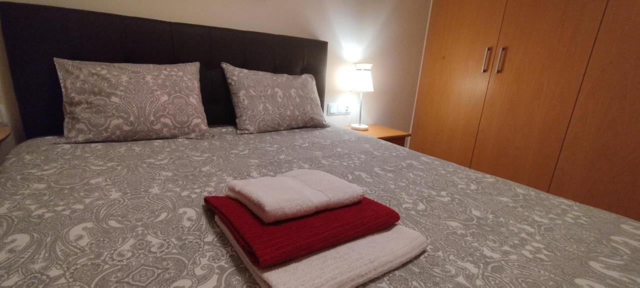 Cozy Apartment Close To The Beach In Beatiful Area Perelló Екстериор снимка